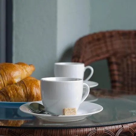 アパート молинезия セインツ・コンスタンティン＆ヘレナ