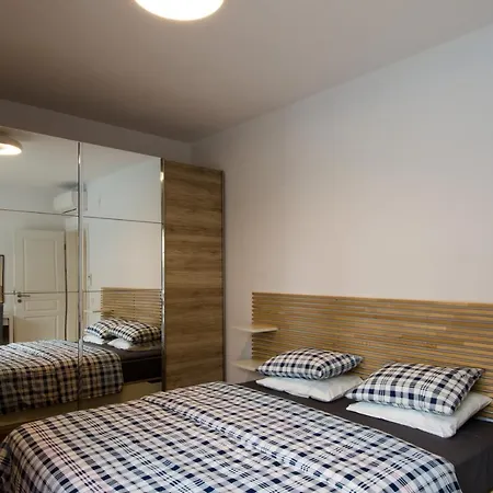 молинезия セインツ・コンスタンティン＆ヘレナ