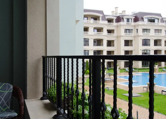 молинезия Апартаменты Святые Константин и Елена