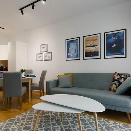 молинезия 아파트