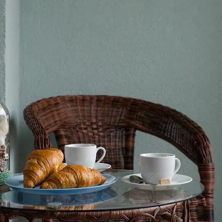 молинезия 아파트 산콘스탄틴앤헬레나