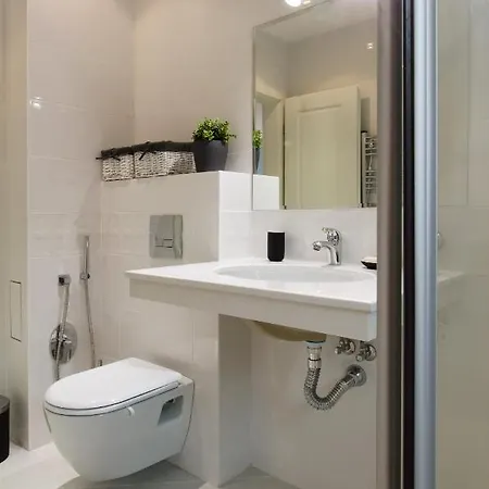 молинезия 아파트